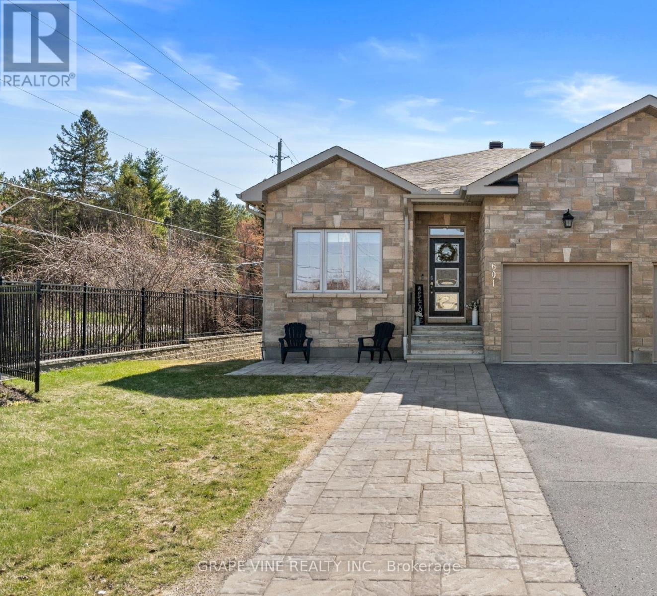 601 MEADOWRIDGE CIRCLE - 1
