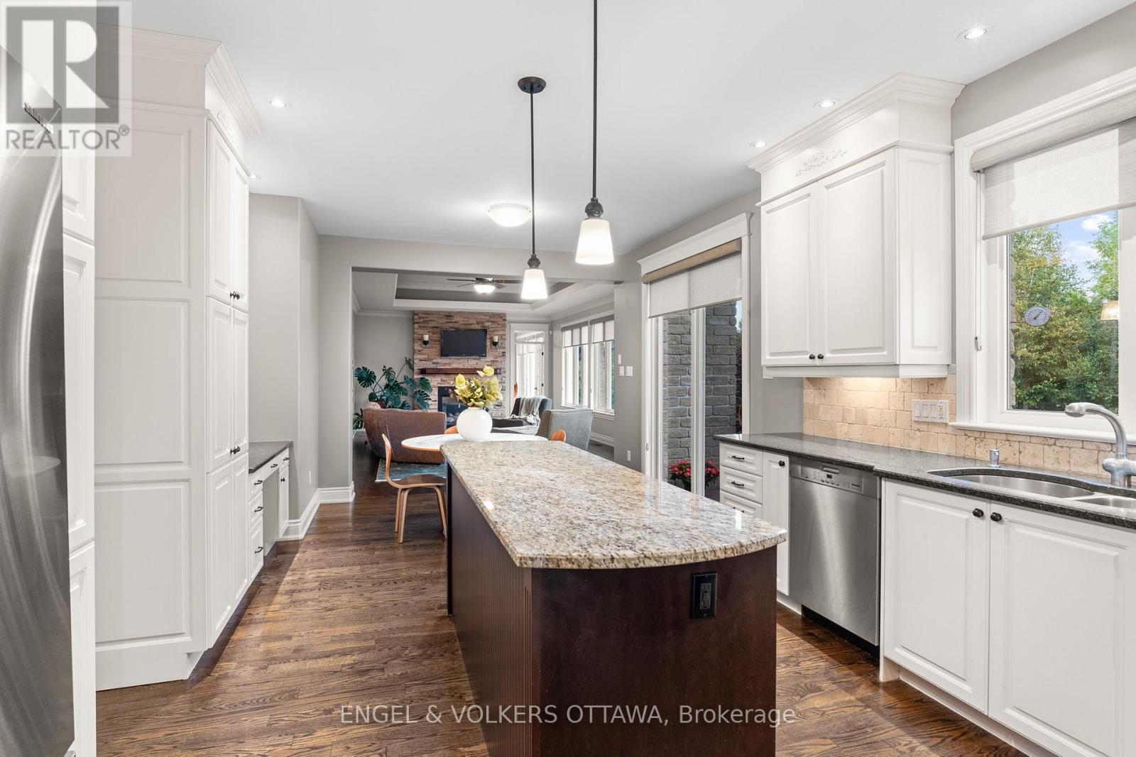 6808 SUNCREST DRIVE - 16