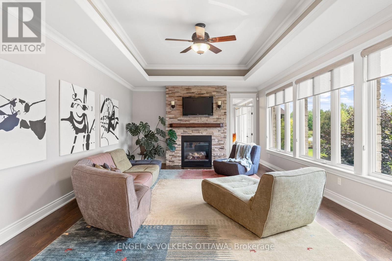 6808 SUNCREST DRIVE - 19