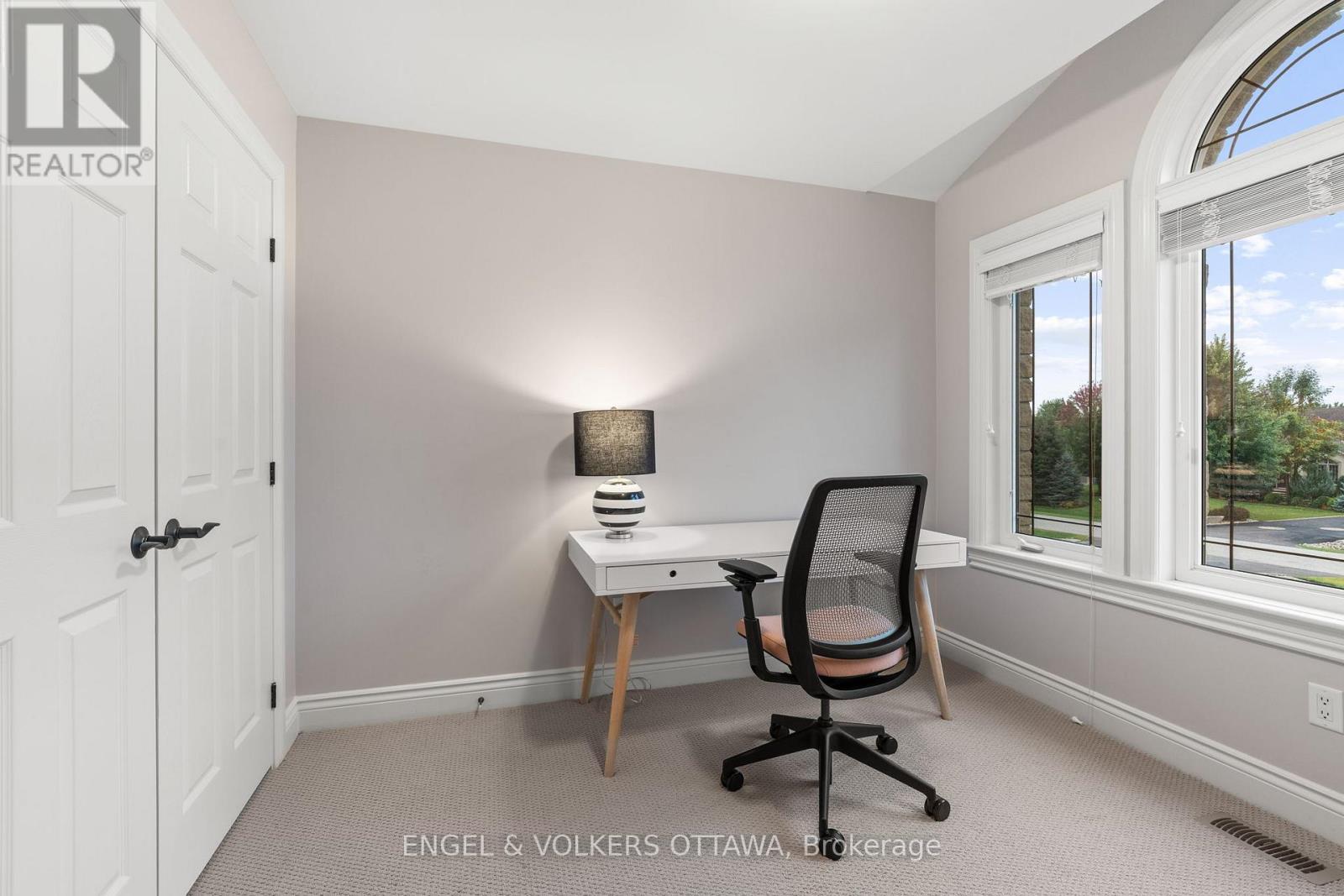 6808 SUNCREST DRIVE - 34