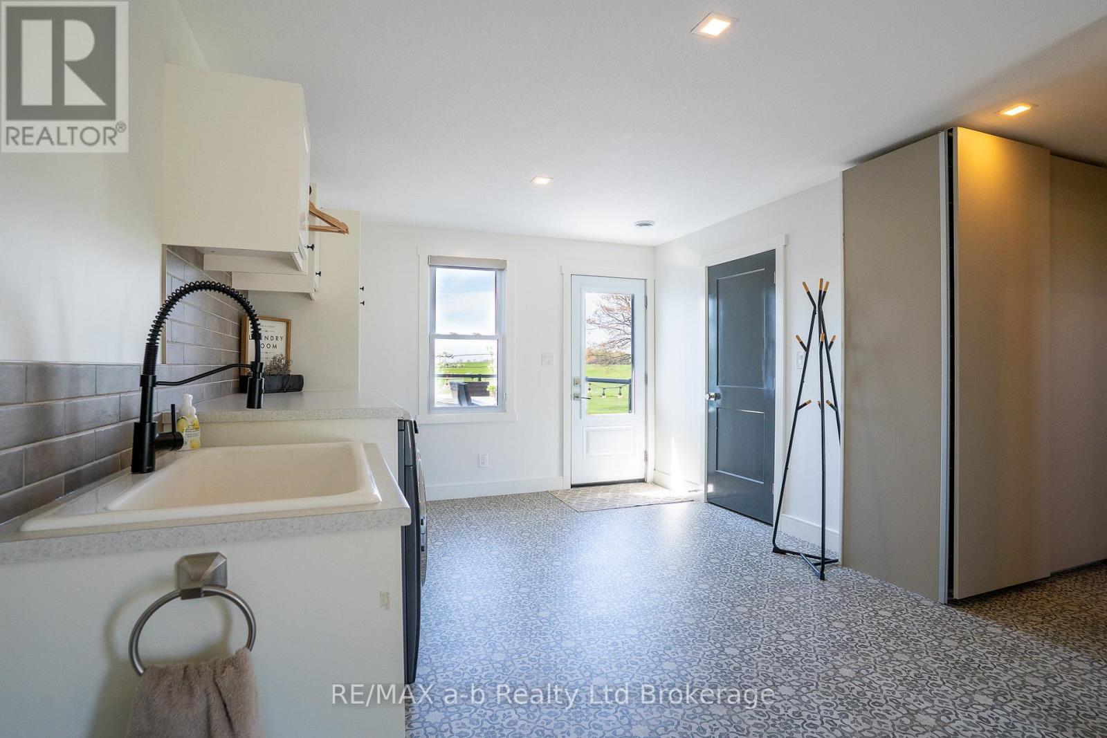 184911 CORNELL ROAD - 26