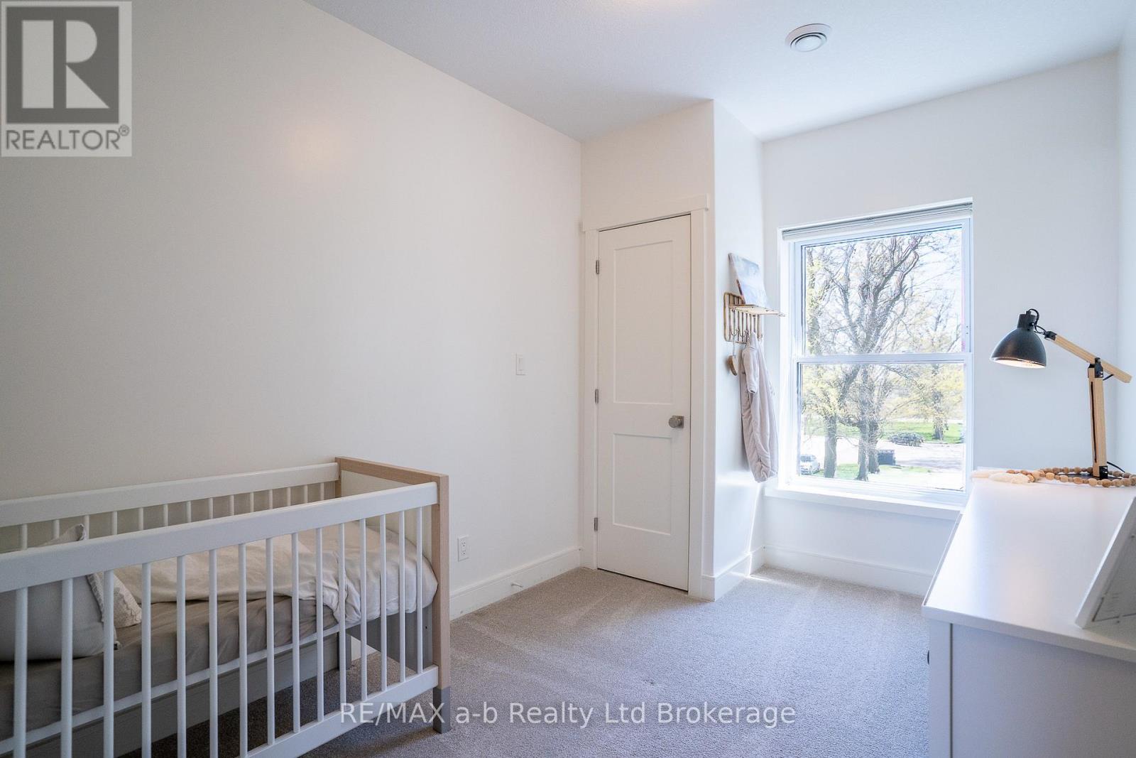 184911 CORNELL ROAD - 33