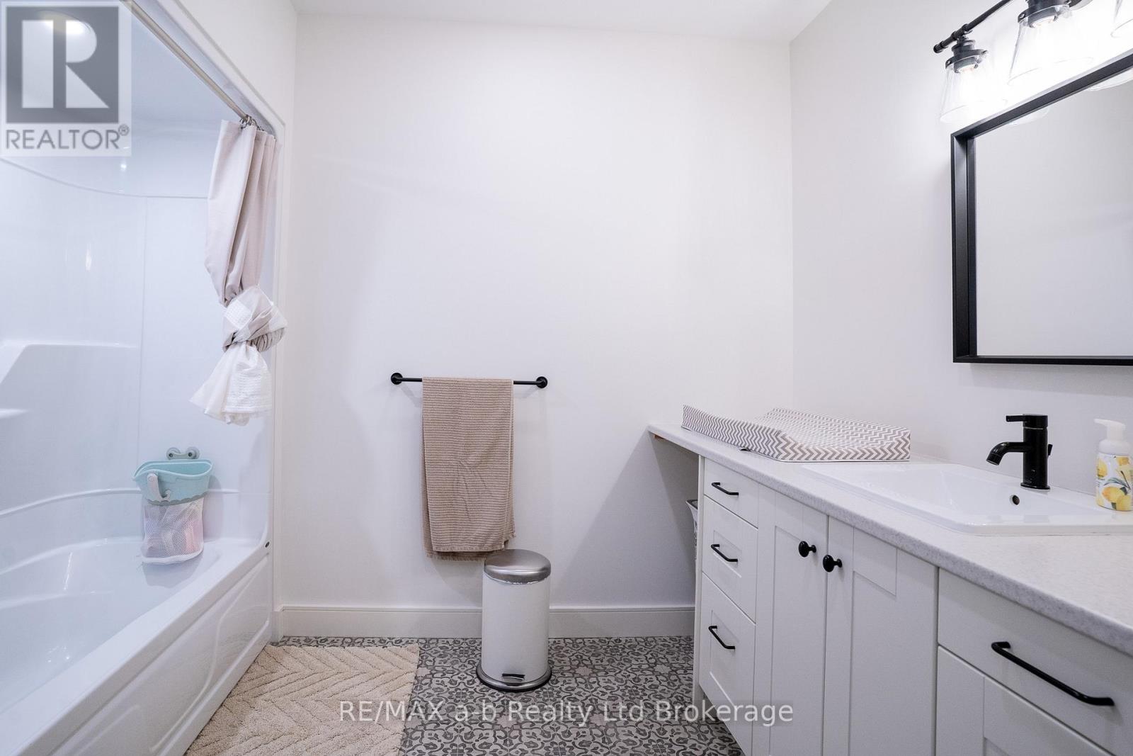 184911 CORNELL ROAD - 35