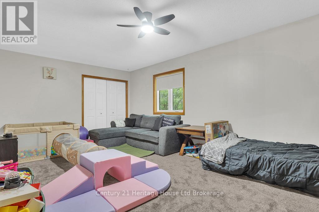1668 PERTH 123 ROAD - 16