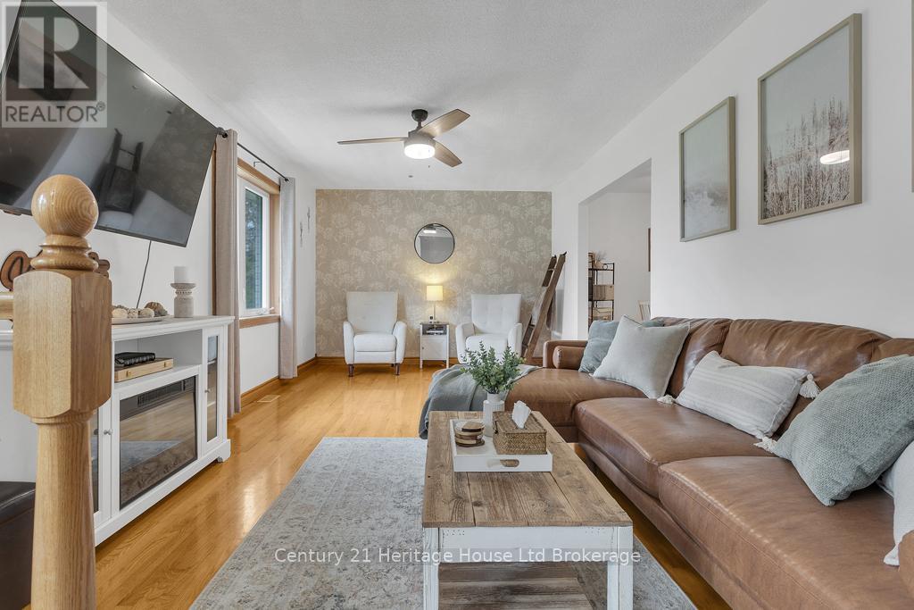 1668 PERTH 123 ROAD - Image 2