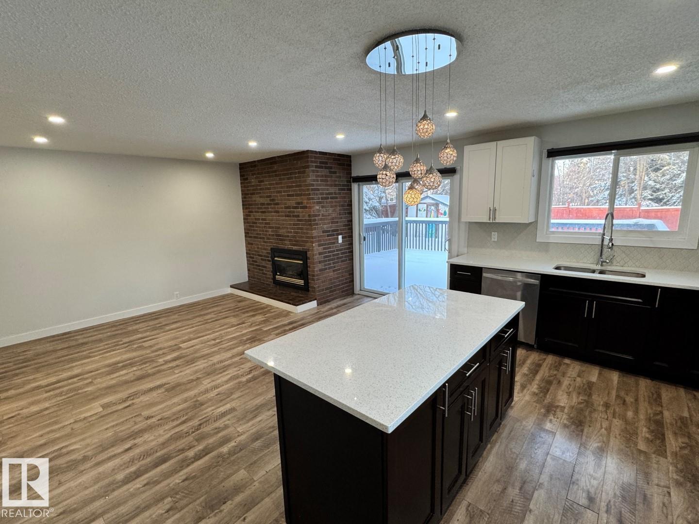 18404 66 AV NW - 7