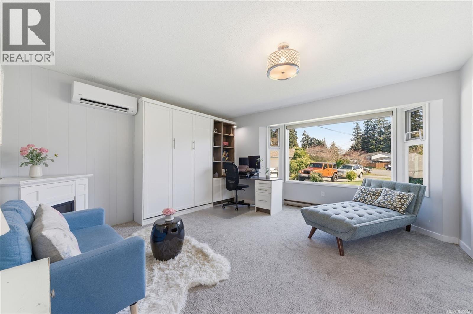 728 Heaslip Pl, Colwood