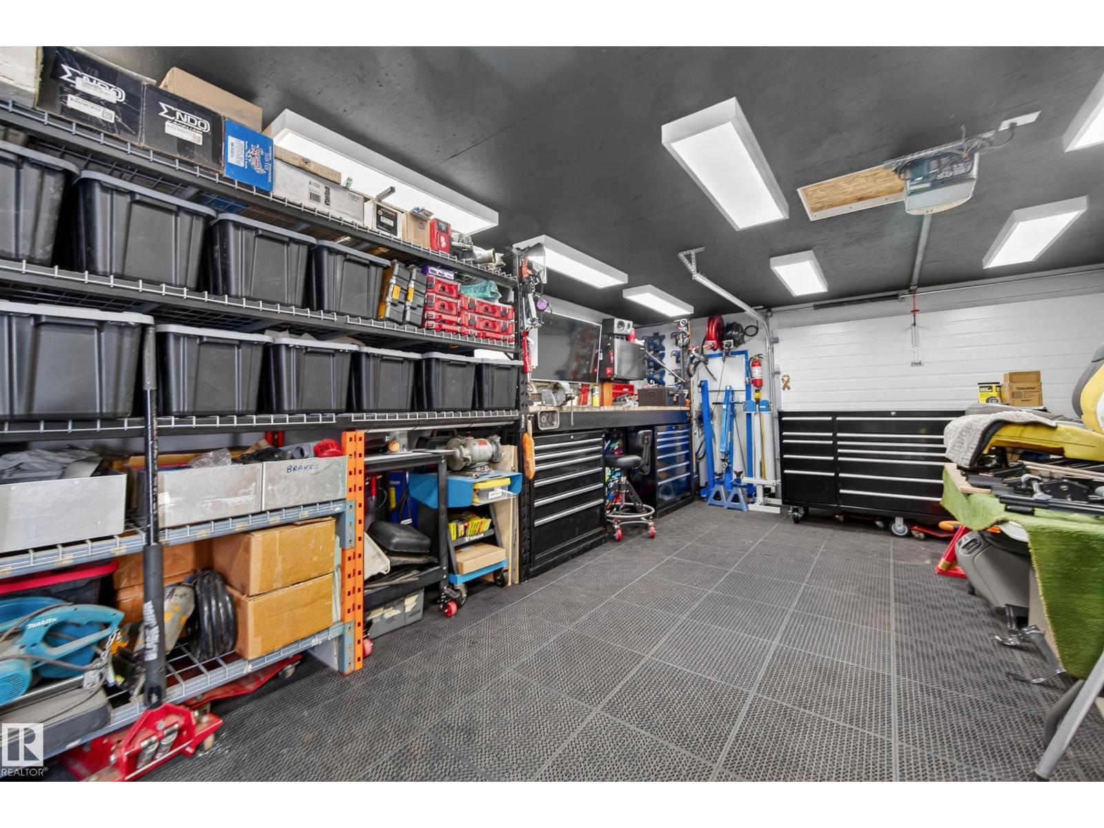 10740 44 ST NW, Edmonton