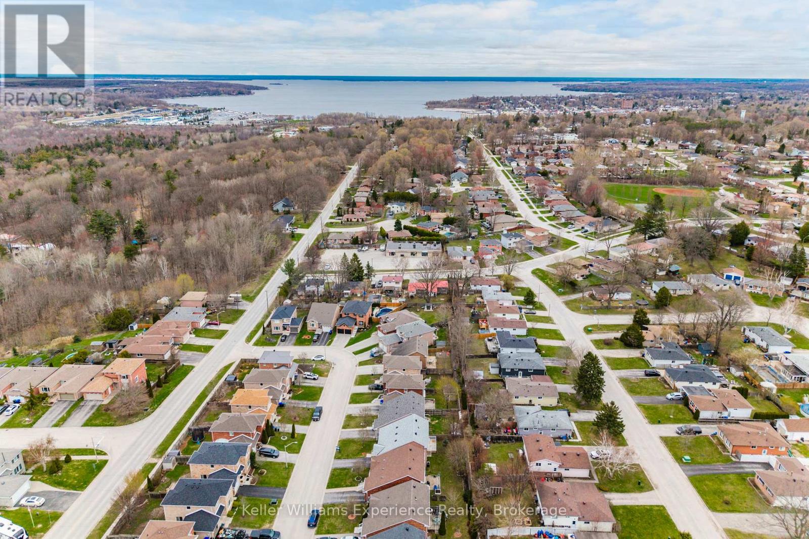 1005 WHITNEY CRESCENT - 24