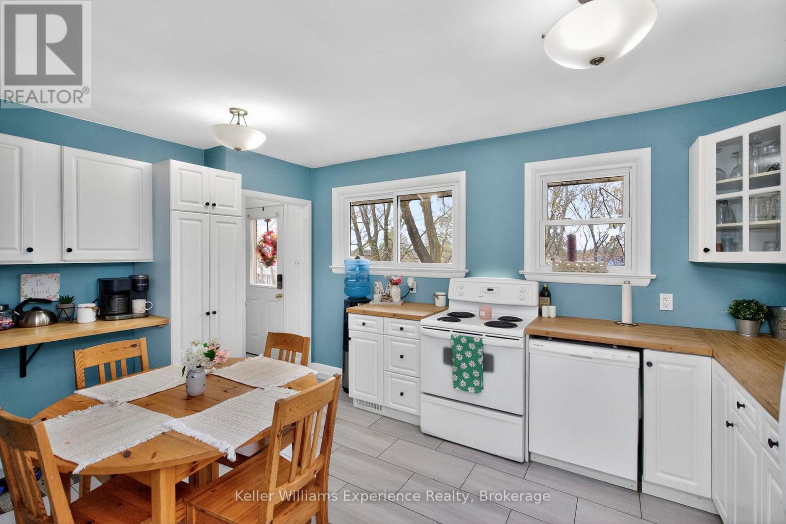 316 HANLY STREET - 5