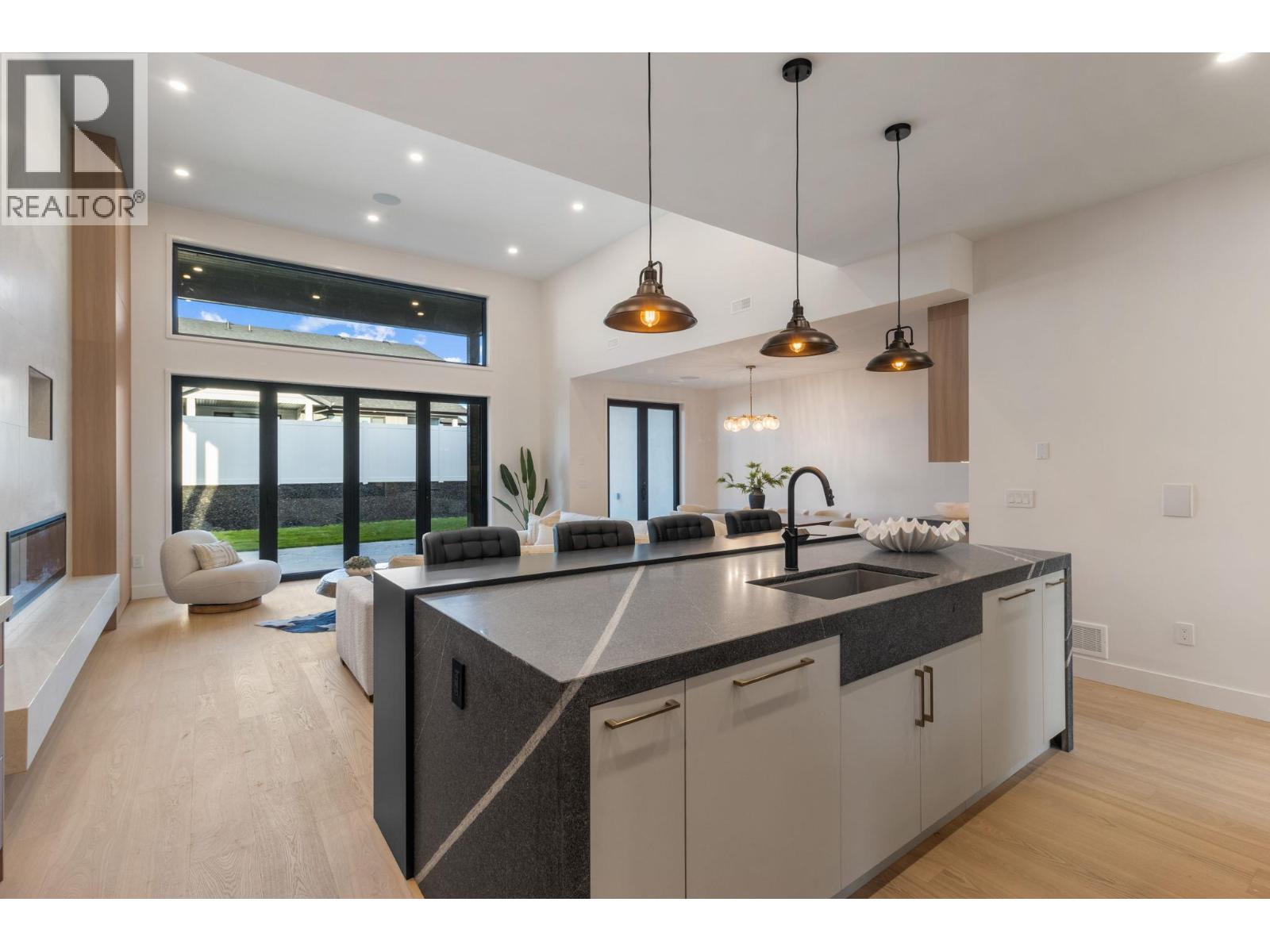  3079 Eagle Bluff Drive, West Kelowna
