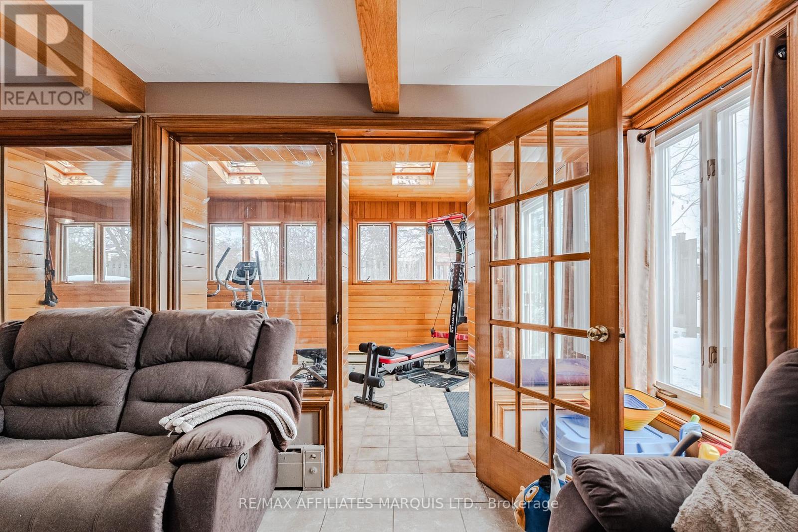 219 PESCOD AVENUE - 13