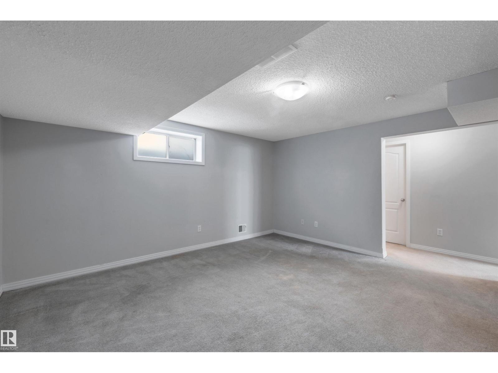4316 151 AV NW, Edmonton