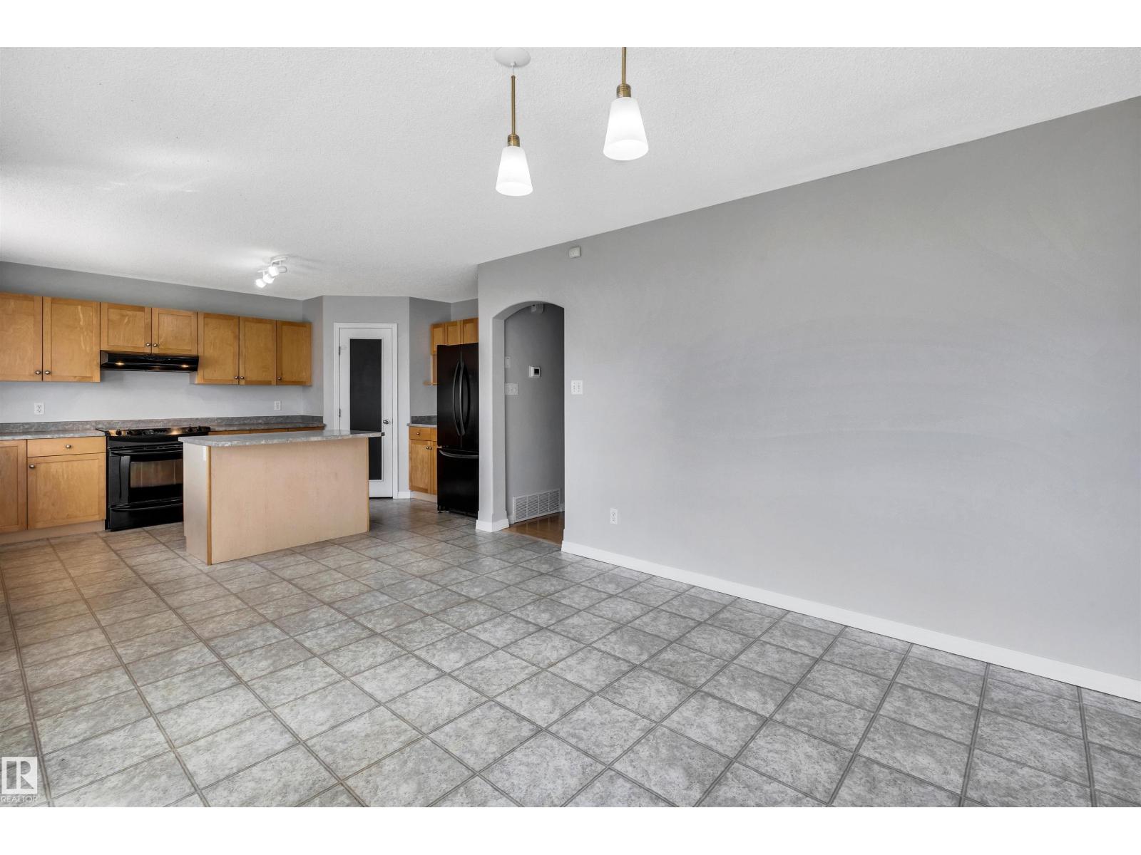 4316 151 AV NW, Edmonton