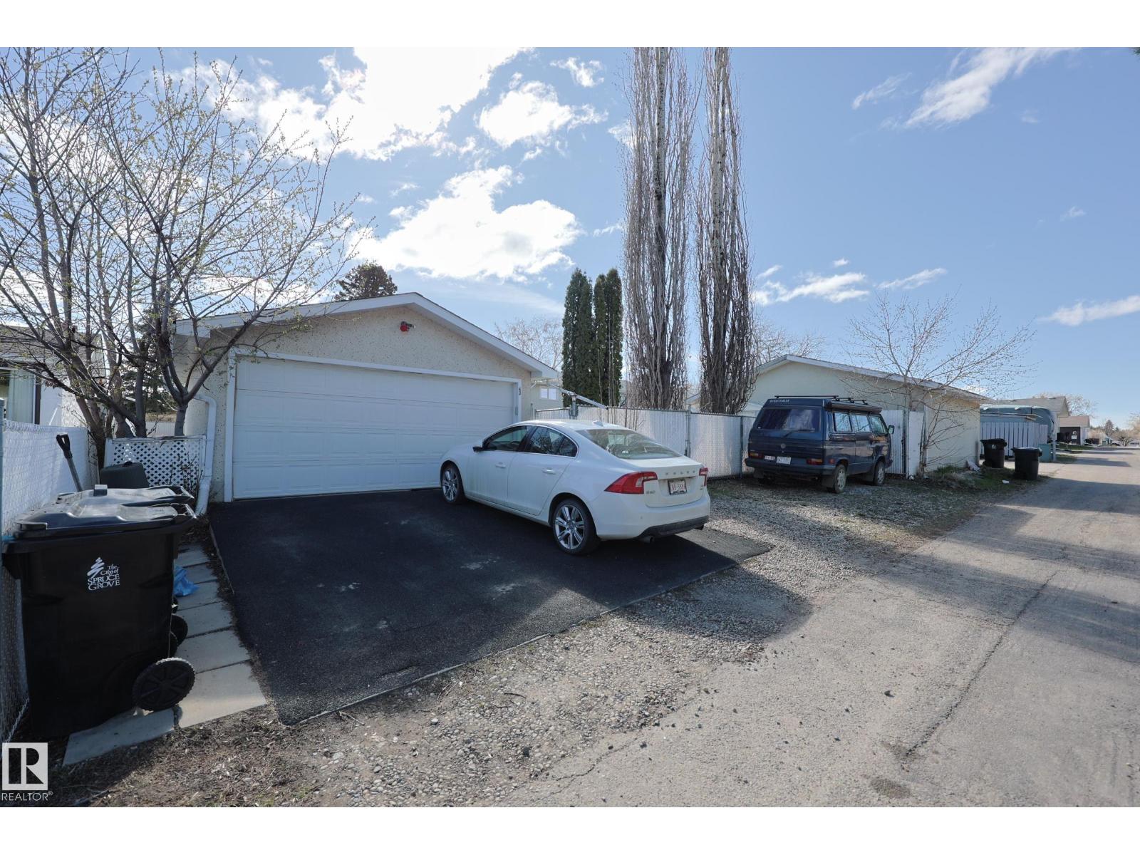 43 BRAMPTON ST, Spruce Grove