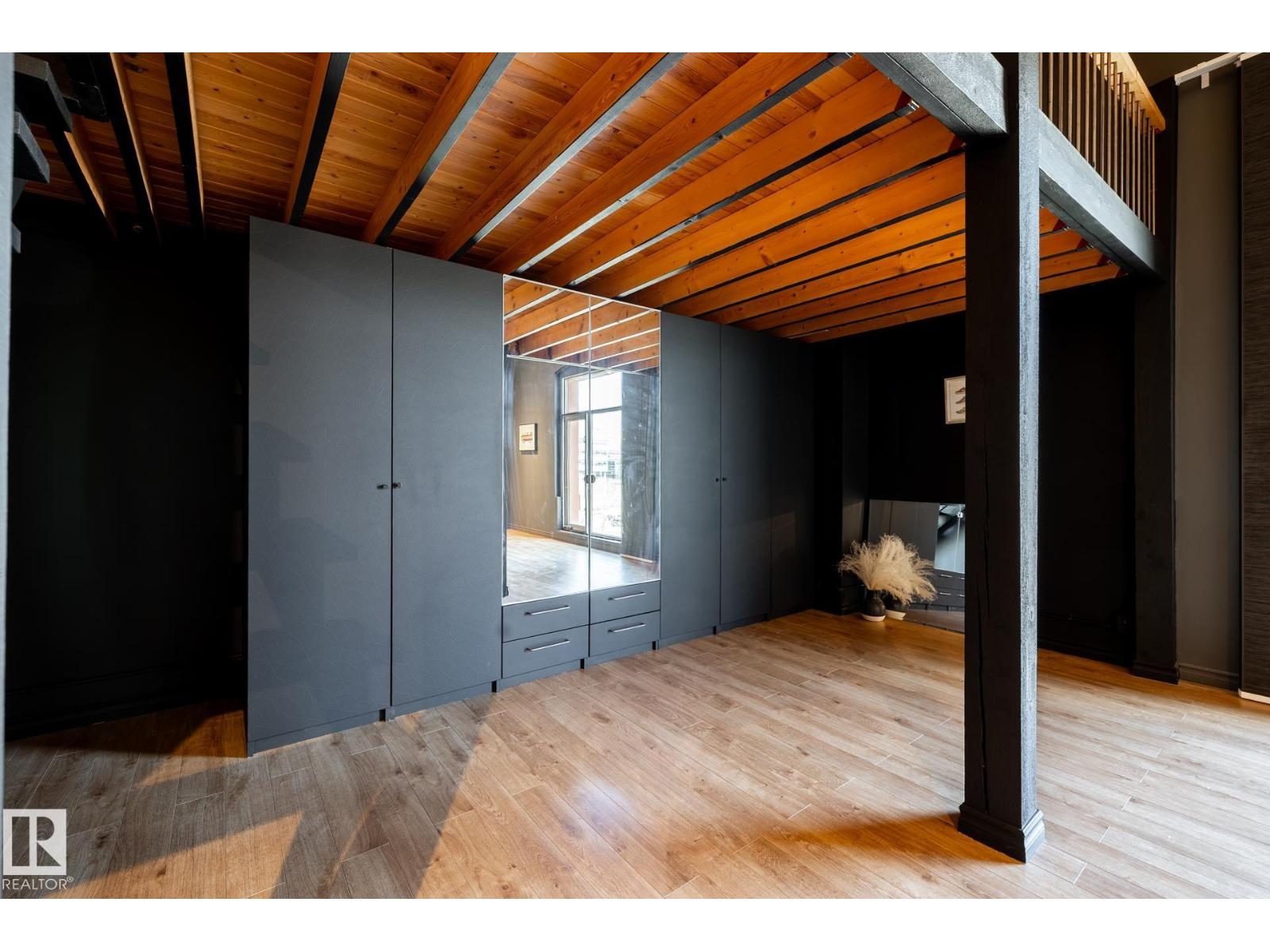 #407 10301 109 ST NW, Edmonton