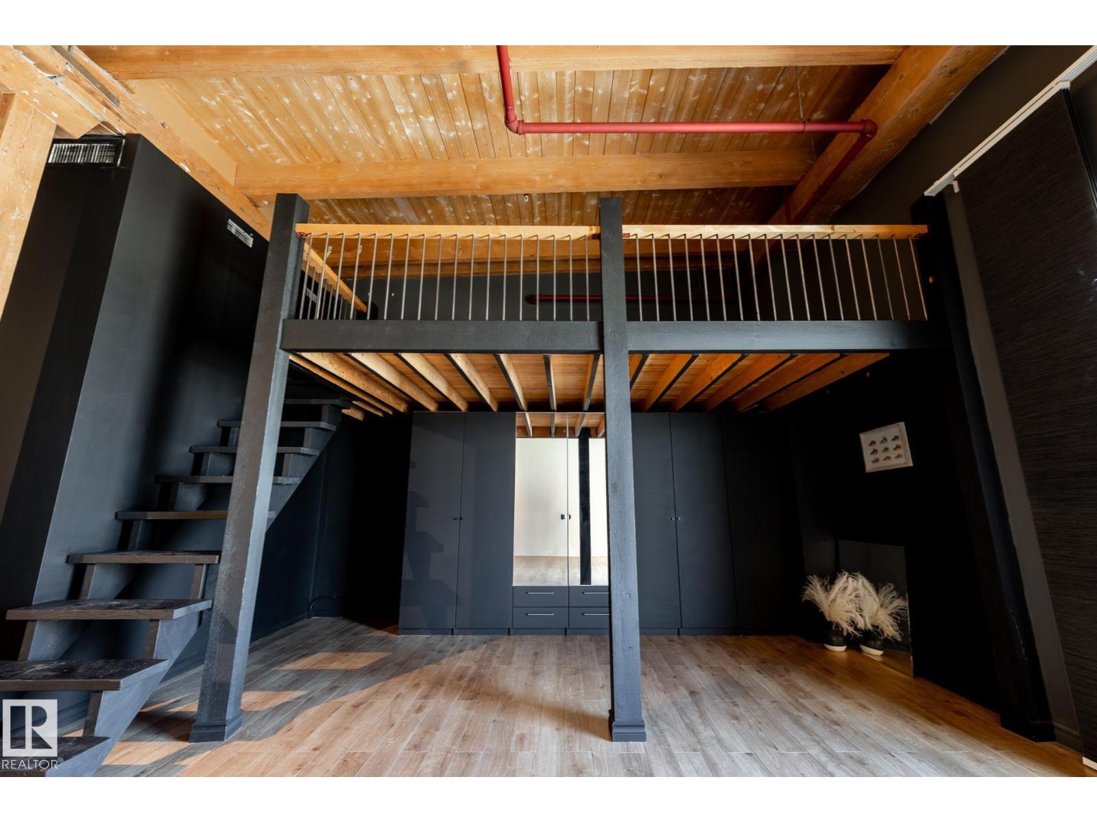 #407 10301 109 ST NW, Edmonton