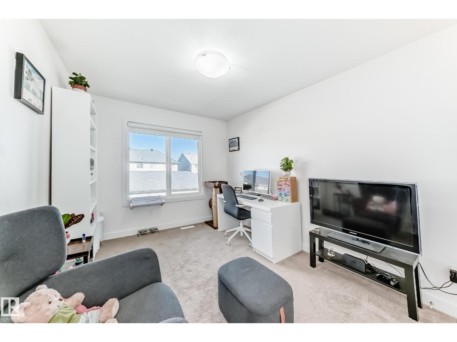 #19 740 DANIELS WY SW, Edmonton