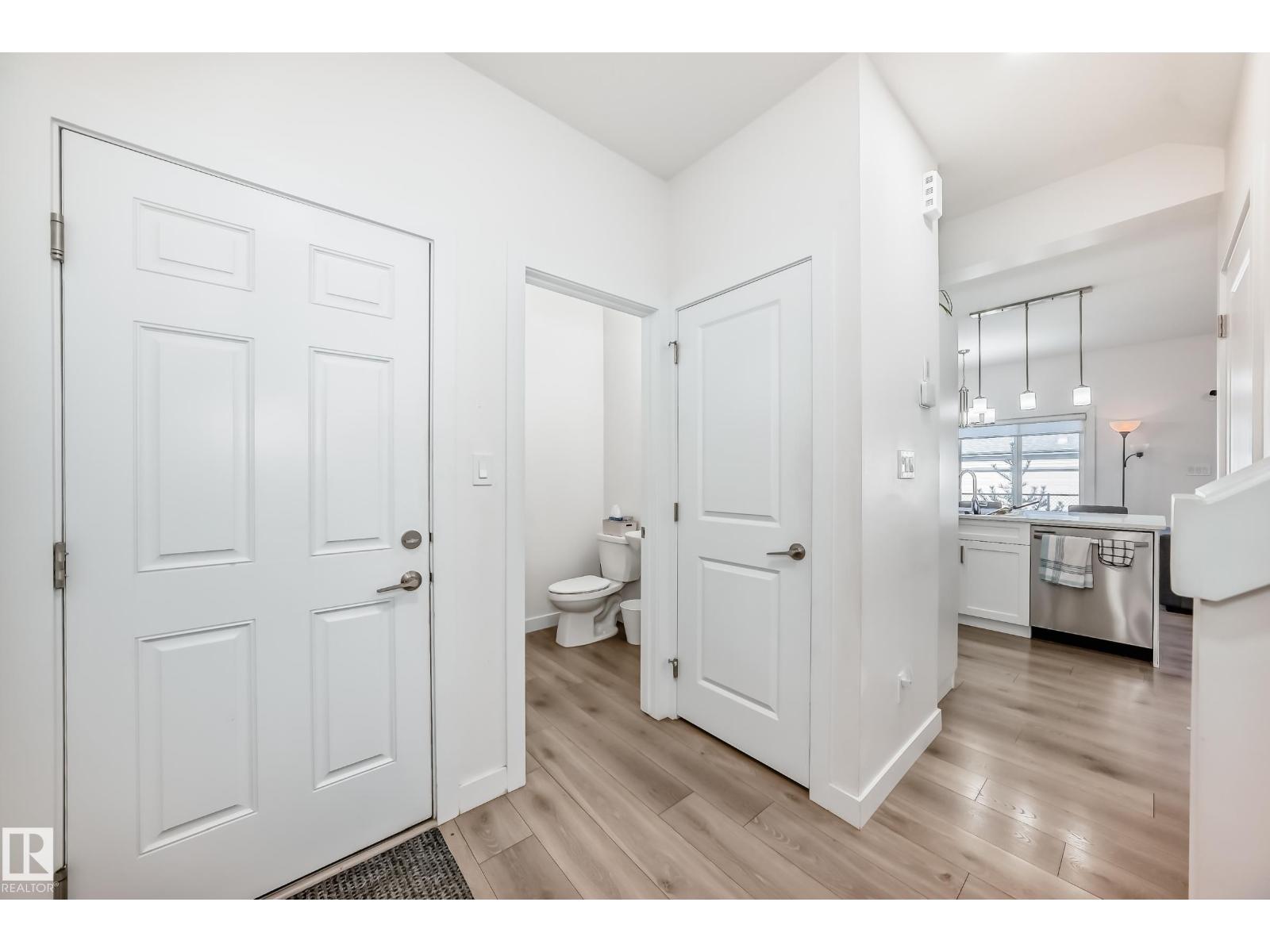 #19 740 DANIELS WY SW, Edmonton