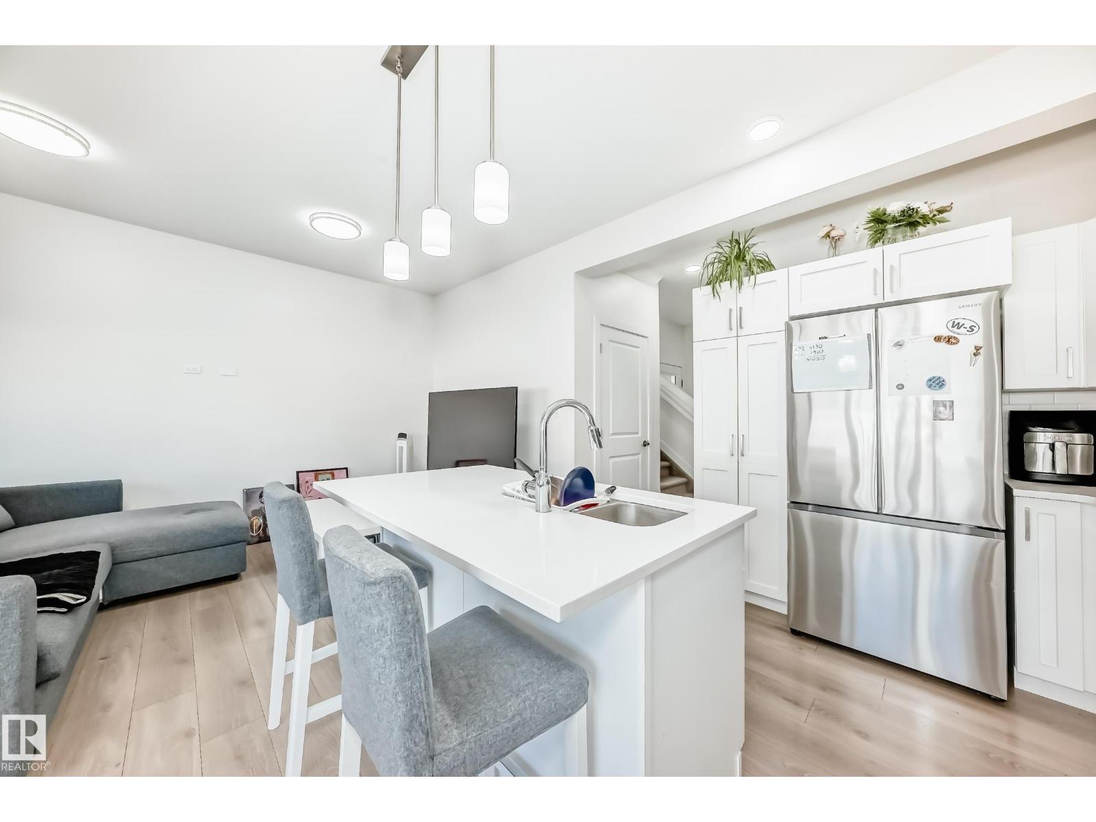 #19 740 DANIELS WY SW, Edmonton