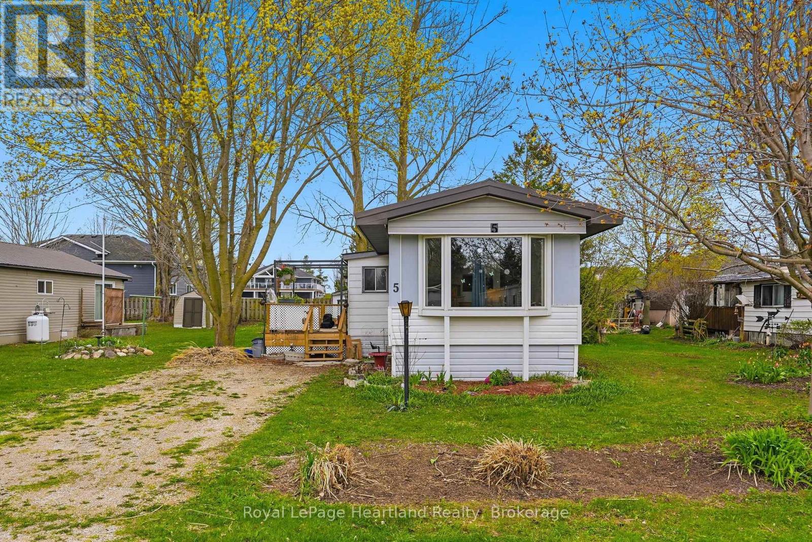 5 TRAILER PARK ROAD - 1
