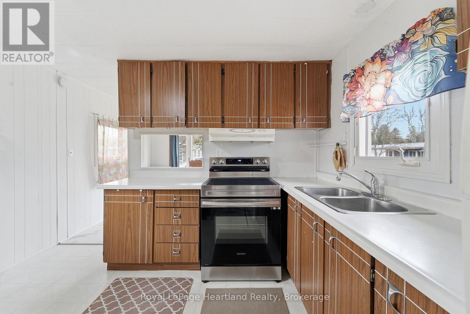 5 TRAILER PARK ROAD - 12