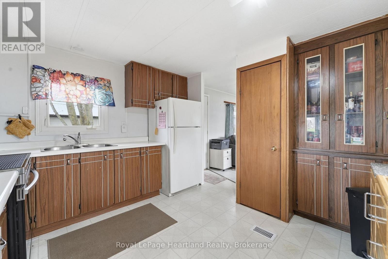 5 TRAILER PARK ROAD - 13