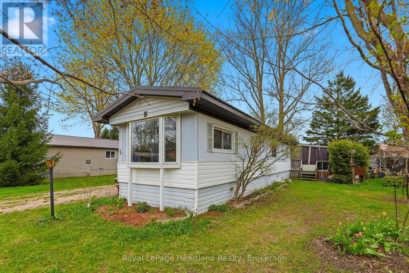 5 TRAILER PARK ROAD - 3