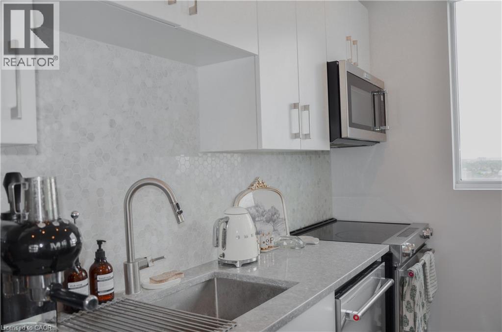 104 GARMENT Street Unit# 2103, Kitchener, Ontario, N2G0C8 — Photo 9