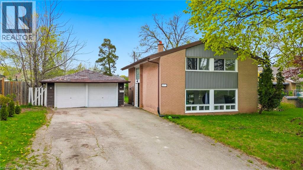 471 SEABOURNE Drive, Oakville, Ontario, L6L4E9 — Photo 32