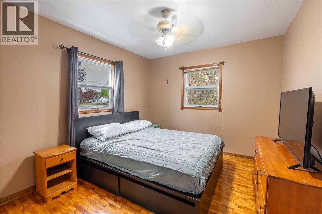 1736 DUFFERIN AVENUE, Wallaceburg, Ontario, N8A2X4 — Photo 22