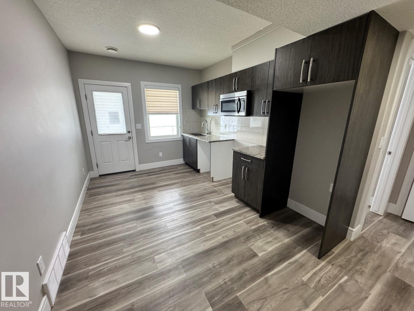 8729 MAYDAY LN SW - 24