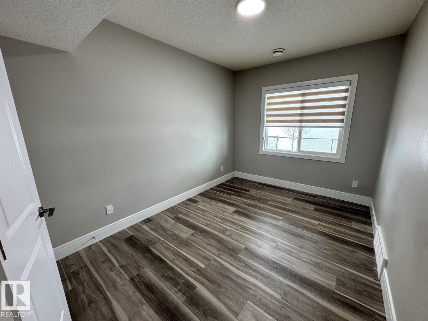 8729 MAYDAY LN SW - 27