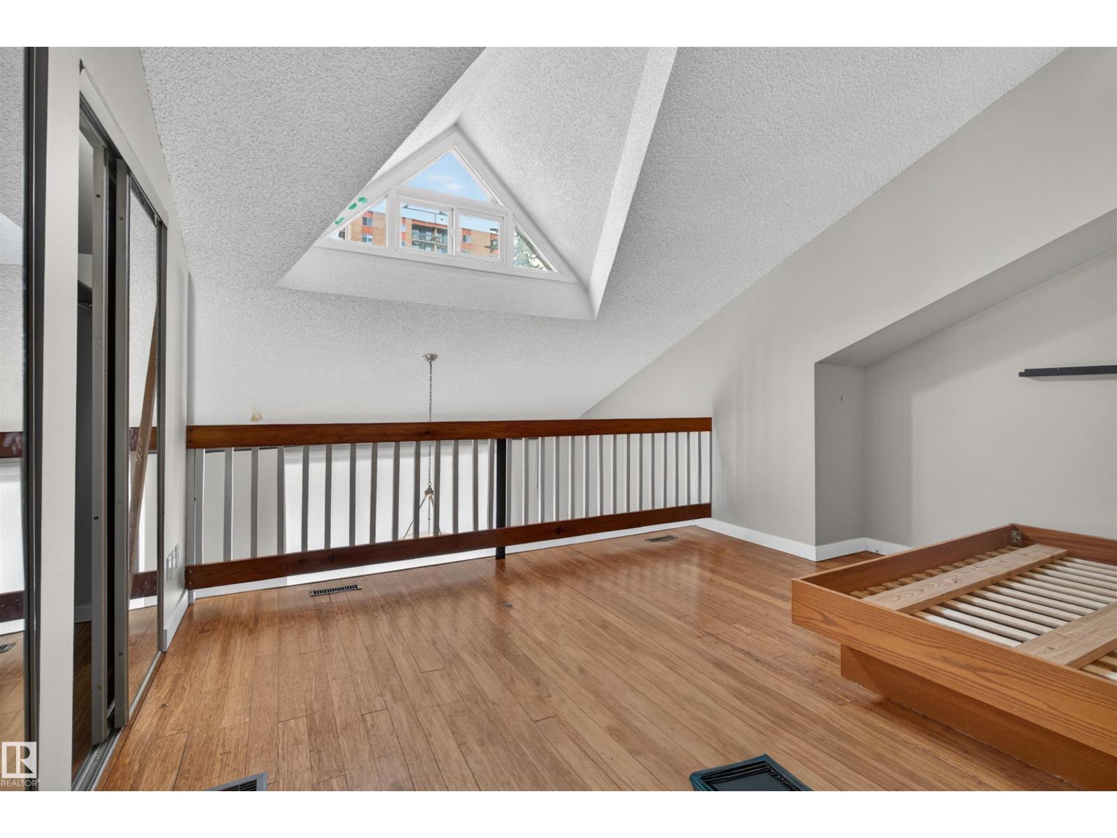 10344A 121 ST NW, Edmonton