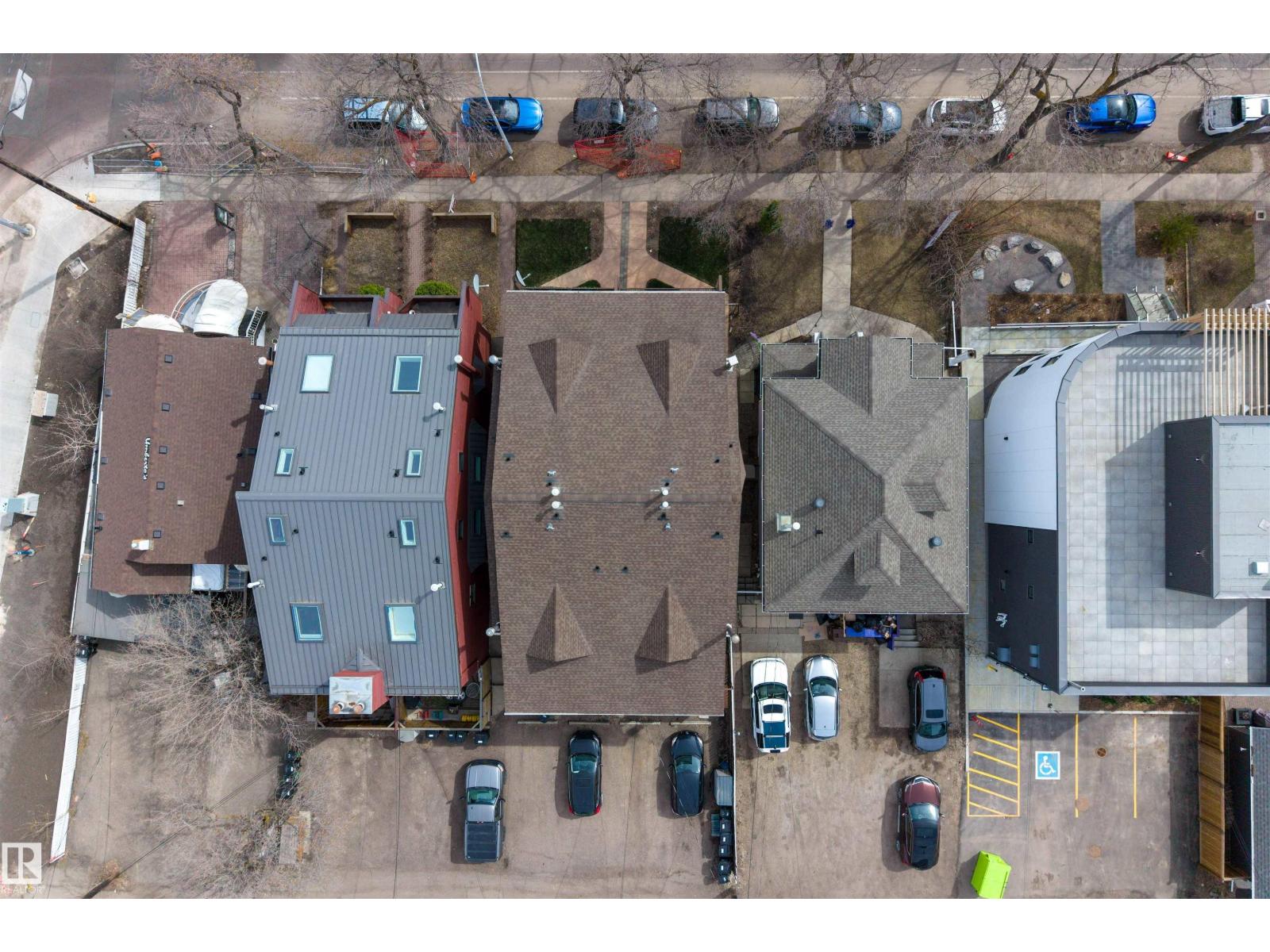 10344A 121 ST NW, Edmonton