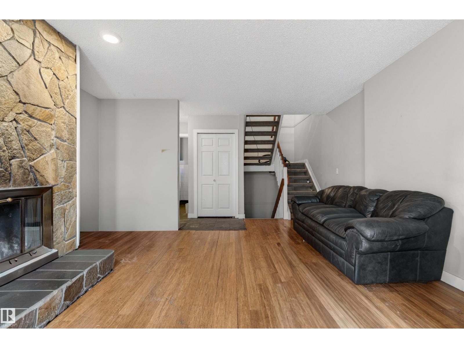 10344A 121 ST NW, Edmonton