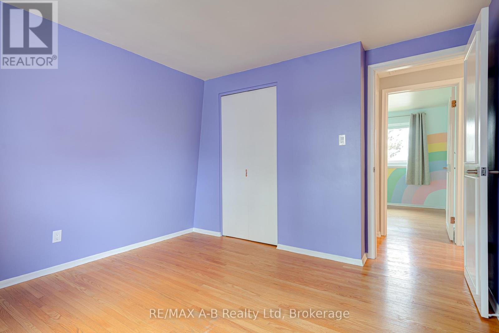 90 WINDEMERE CRESCENT - 33
