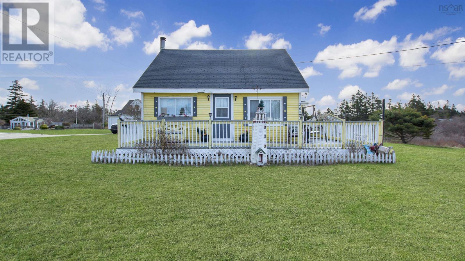 Property photo of 289 Comeaus Hill Road