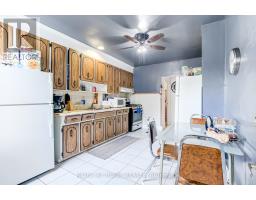 16 Pryor Avenue, Toronto, ON M6N1M4 Photo 20