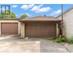 16 Pryor Avenue, Toronto, ON M6N1M4 Photo 29