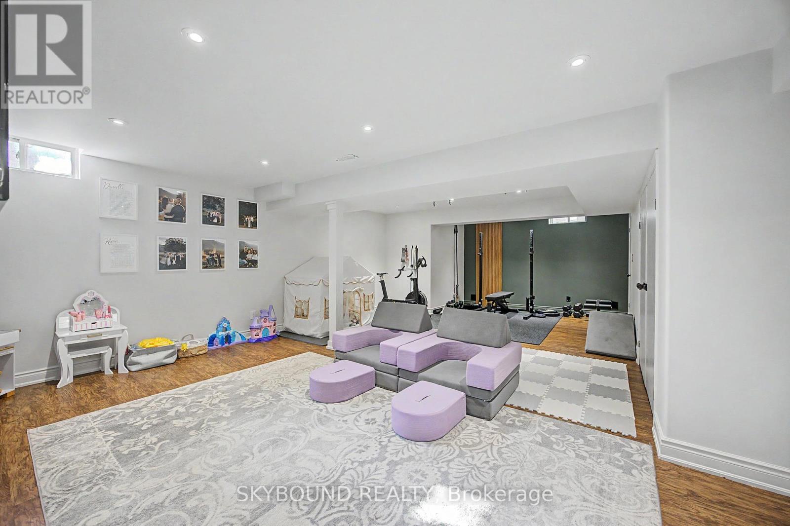 53 DIANA AVENUE - 35