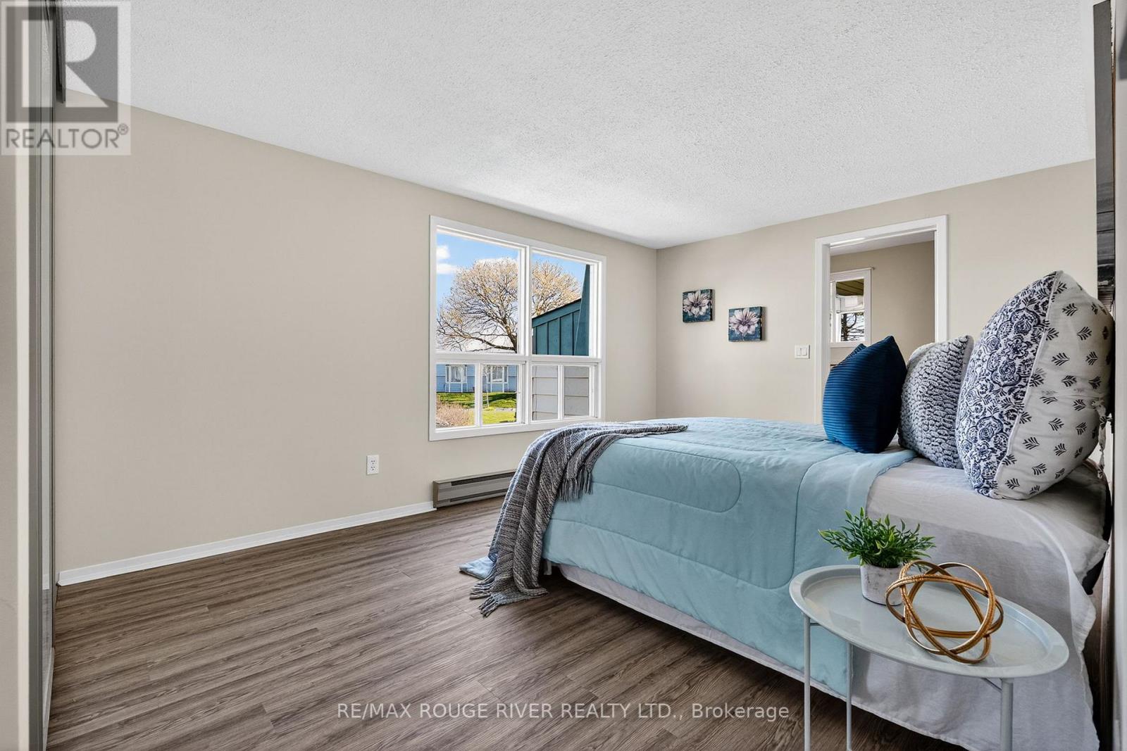 22 EASTBANK ROAD - 26