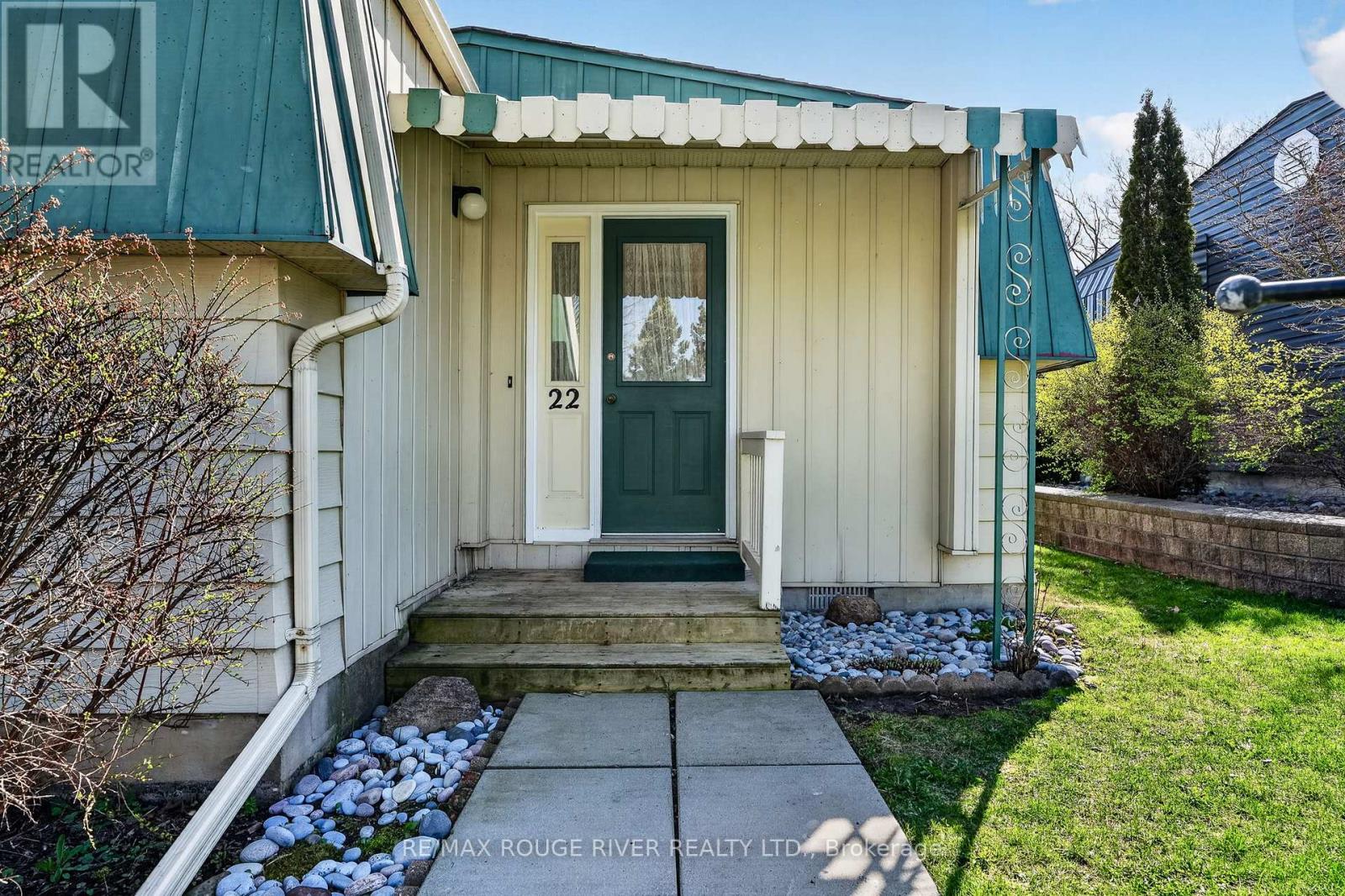 22 EASTBANK ROAD - 6