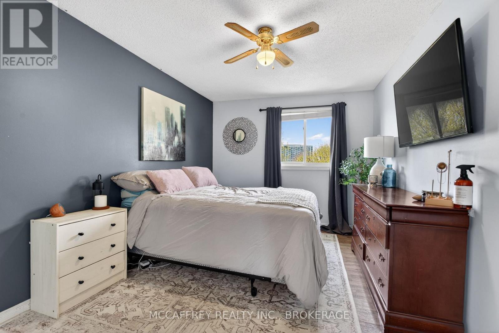 596 WHISTLER TERRACE - 13