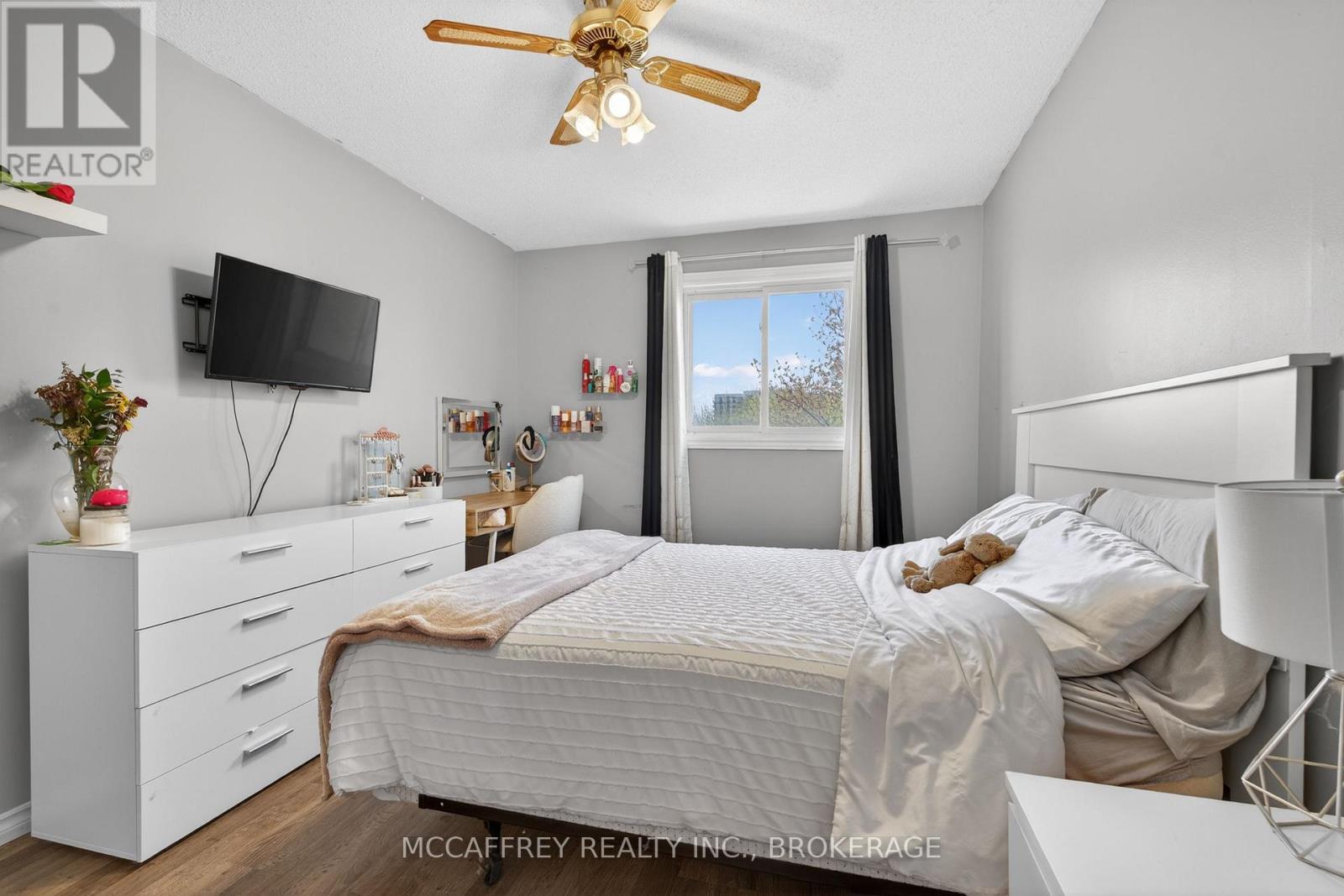 596 WHISTLER TERRACE - 17