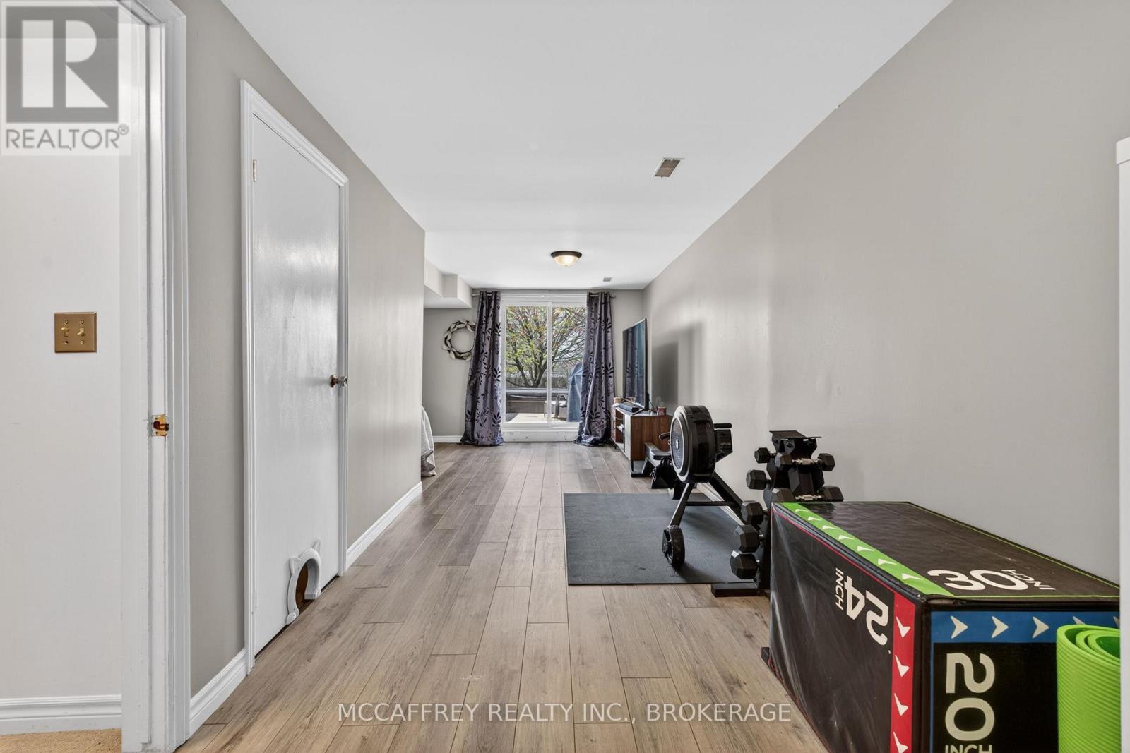 596 WHISTLER TERRACE - 22