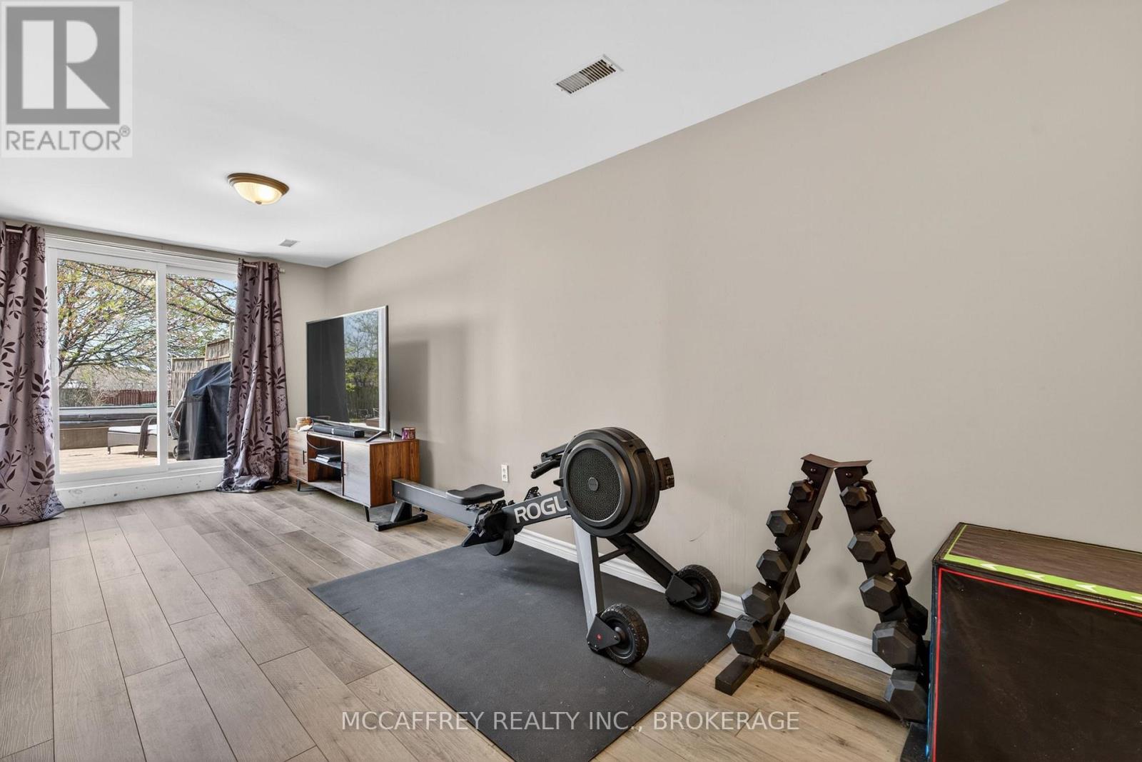 596 WHISTLER TERRACE - 23
