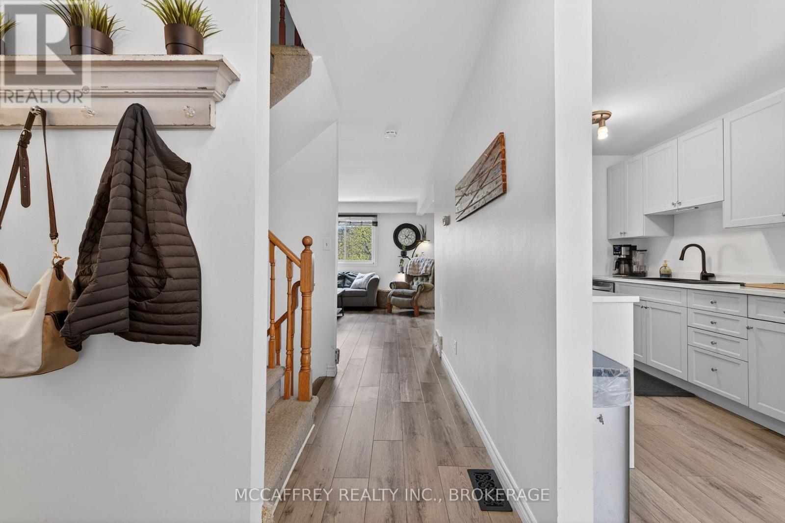 596 WHISTLER TERRACE - Image 3