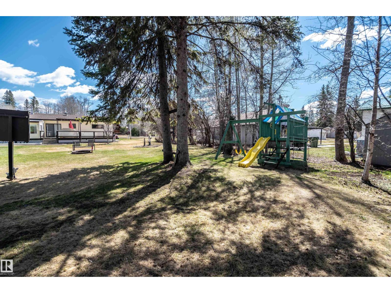 4828 48 ST - 24