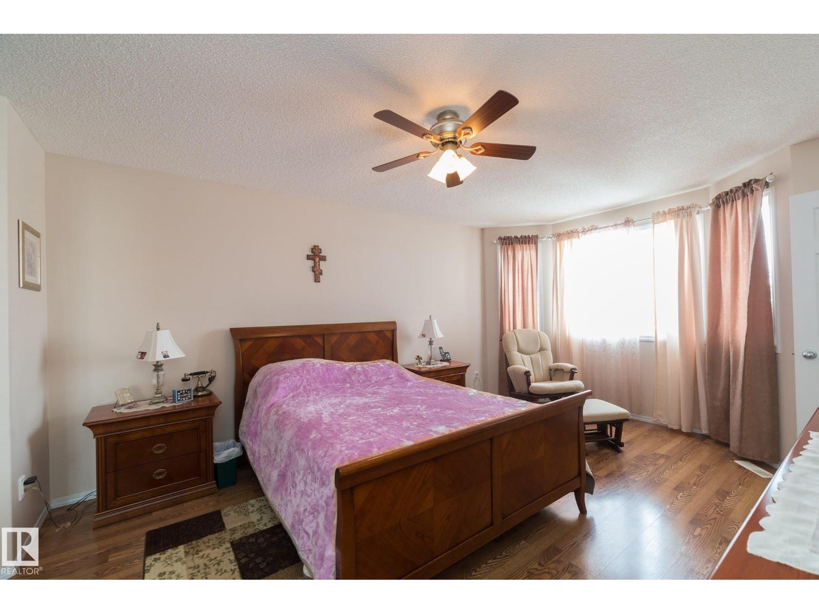 243 HILLIARD GREEN GR NW, Edmonton